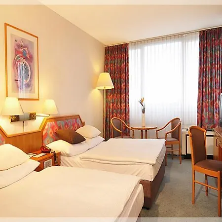 Leoso 4* Λεβερκούζεν